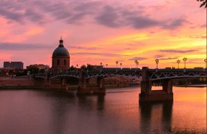 https://www.sogelink.com/app/uploads/2022/11/TOULOUSE-sogelink-tour.jpg