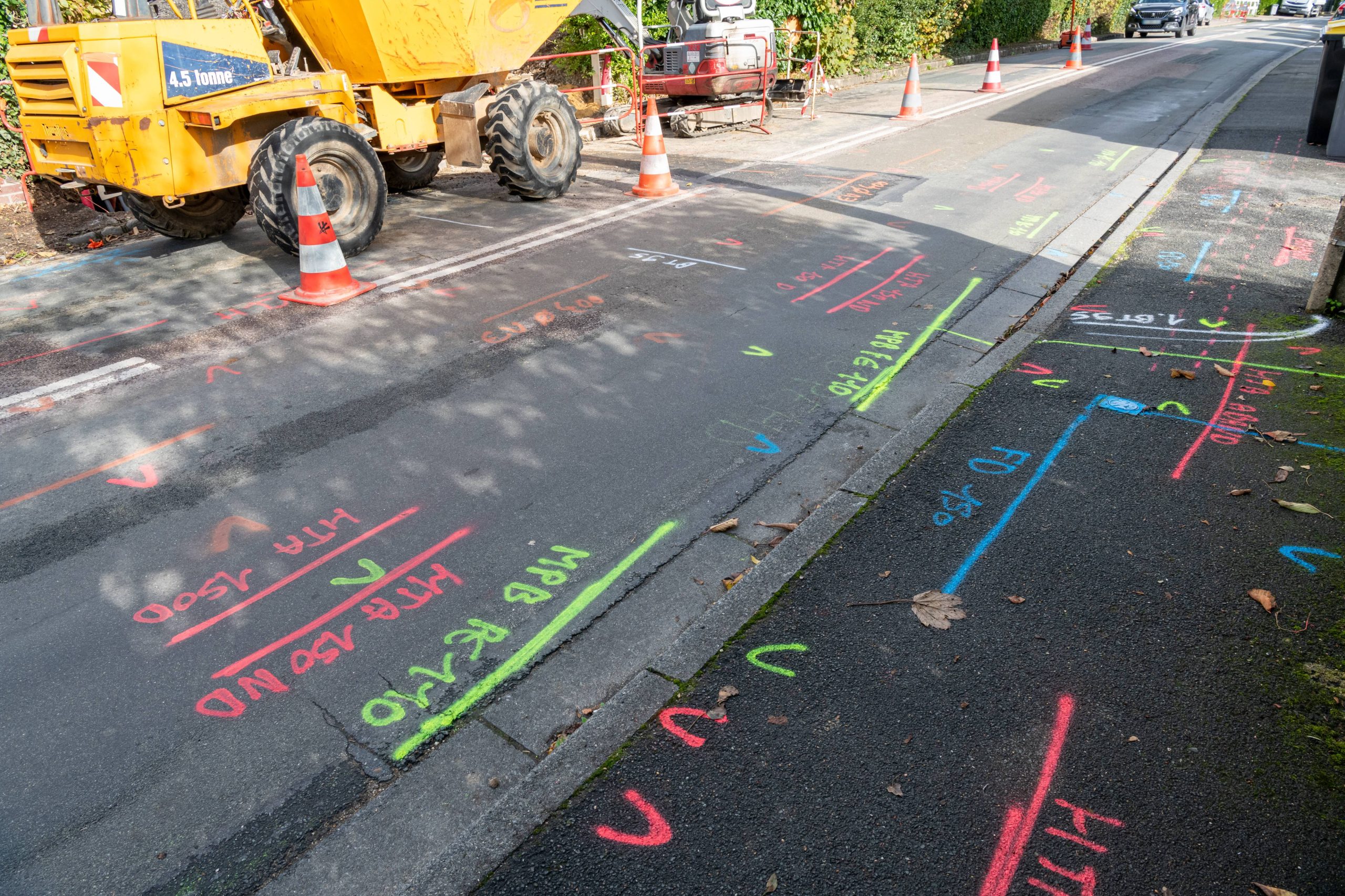 Marquages au sol avant travaux sur la voirie