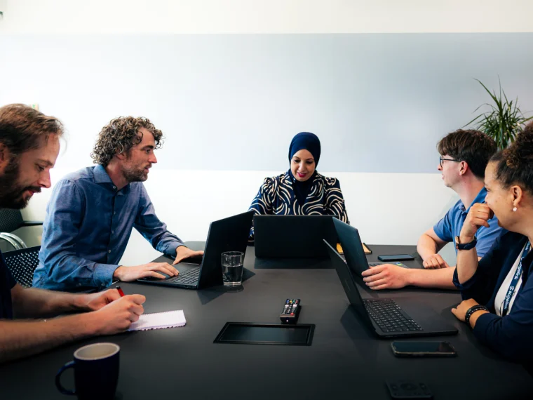 Bij Sogelink: vier pijlers voor een werkomgeving waarin uitmuntendheid samengaat met eenvoud en vertrouwen.